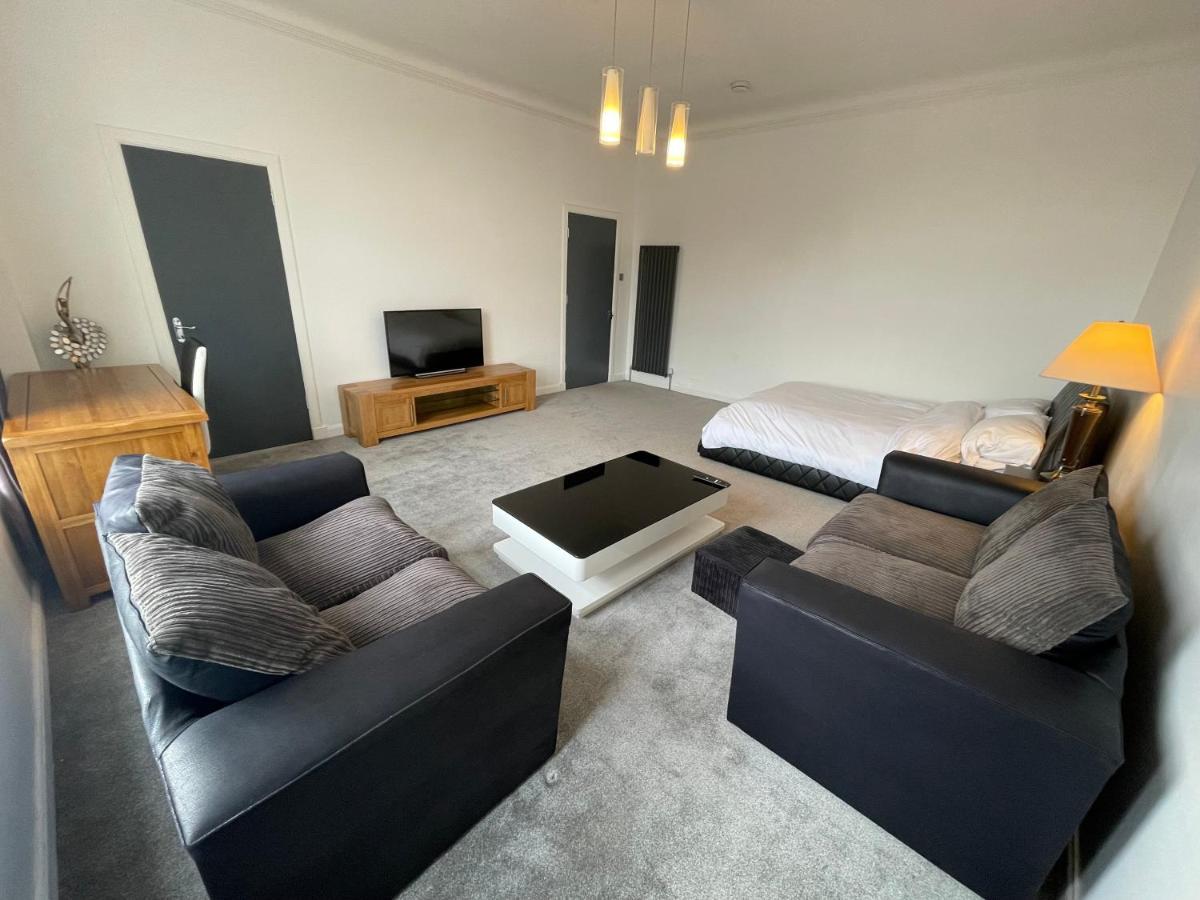 Premier 2 Bed Flat C Broxburn
